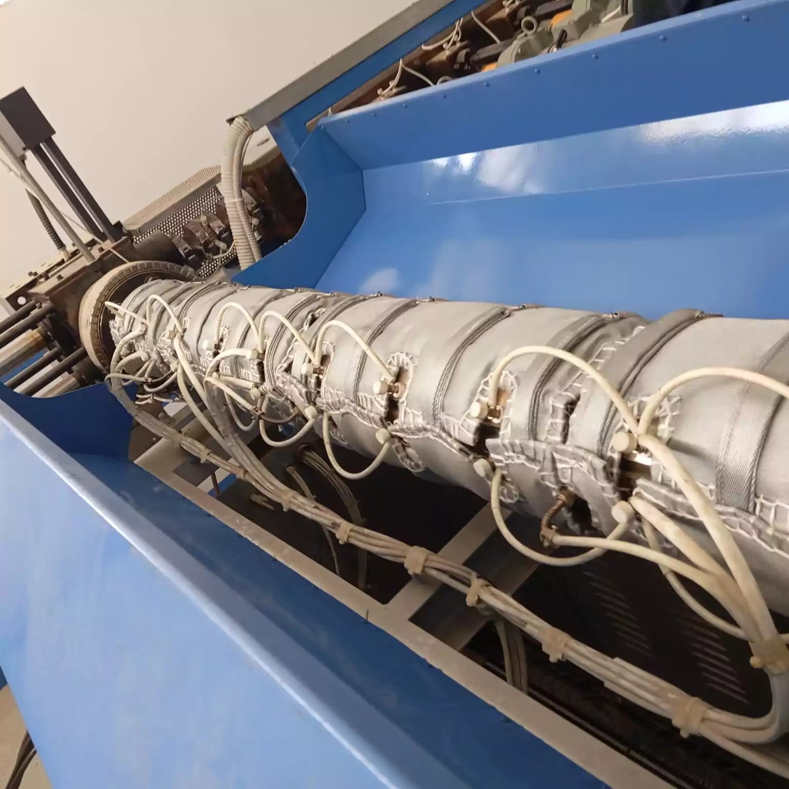 Extruder & Molding Machine Insulation Covers - service